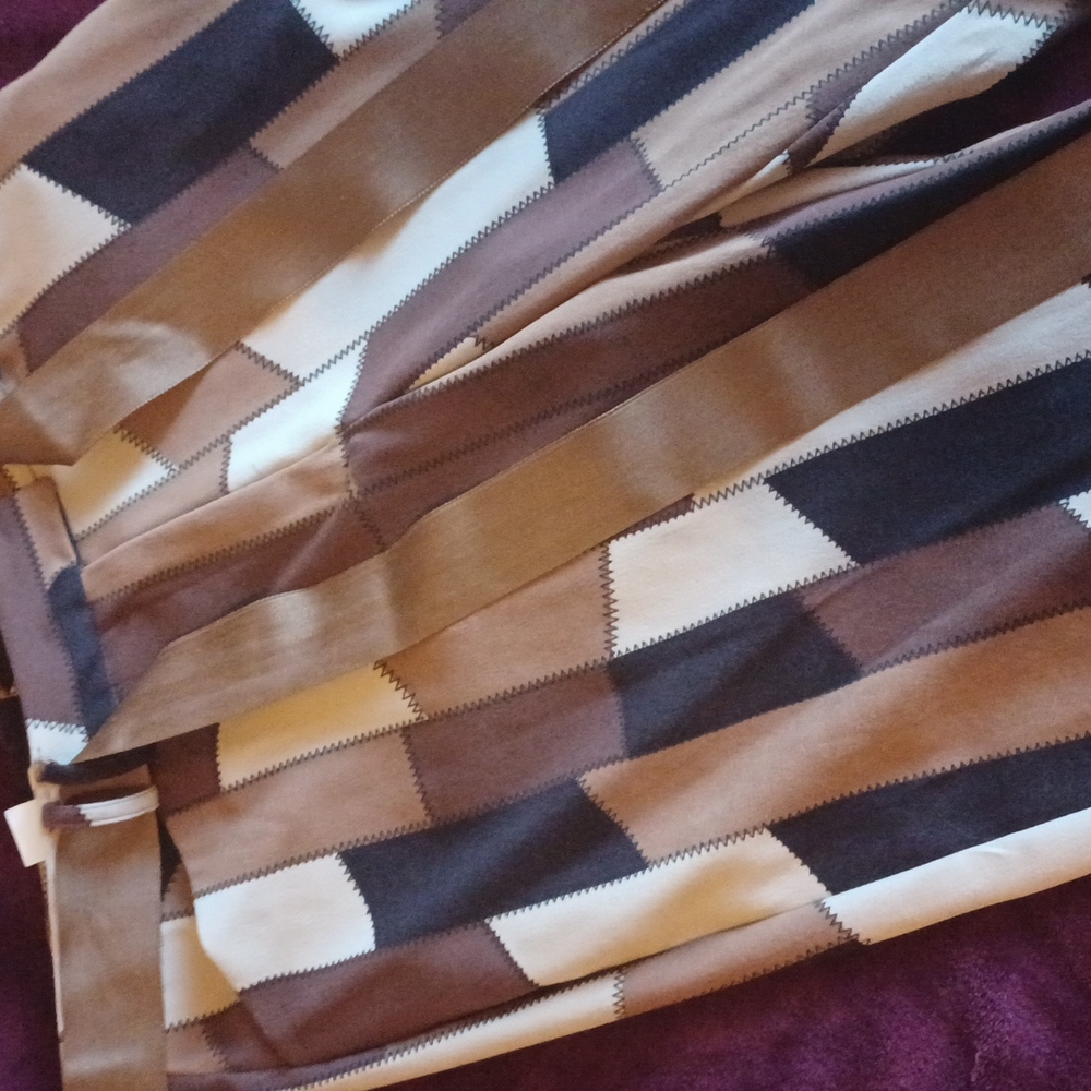 Brown Patterns Pants - Picture 3 of 3
